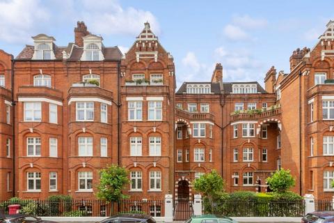 2 bedroom flat for sale, Hamlet Gardens, London W6