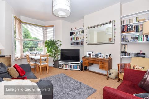 2 bedroom flat to rent, Mount View Road London N4