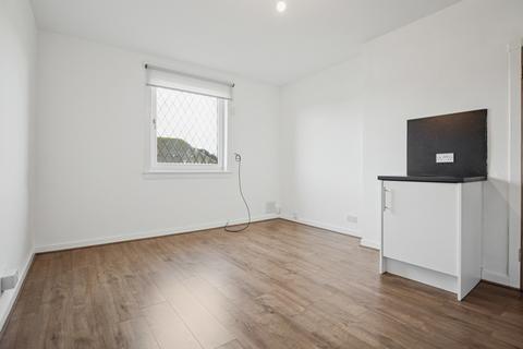 2 bedroom flat to rent, Burn Street, Bonhill, Alexandria, West Dunbartonshire, G83 9AW