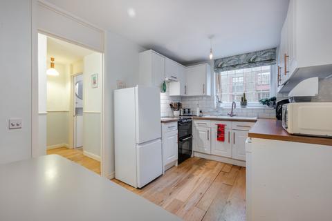 2 bedroom maisonette for sale, Rock Grove Way, London