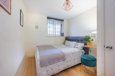 2 bedroom maisonette for sale, Rock Grove Way, London