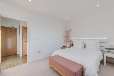 1 bedroom flat for sale, Angel Lane, London