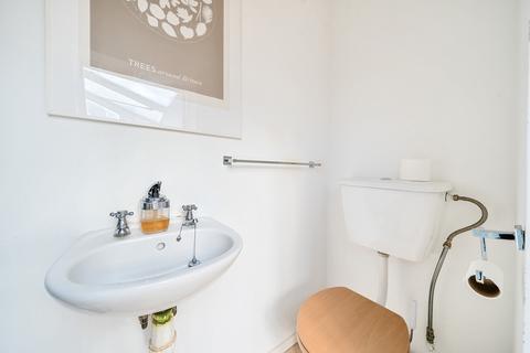 42 Princes Road, Kingston Upon Thames, KT2 6AZ