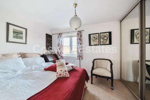 2 bedroom terraced house for sale, Aylesham Close, London