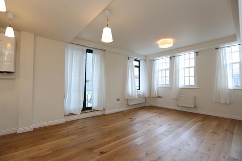 1 bedroom flat to rent, Chapel Yard, London