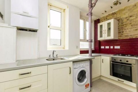 Studio to rent, Mapledene Estate, Mapledene Road, London