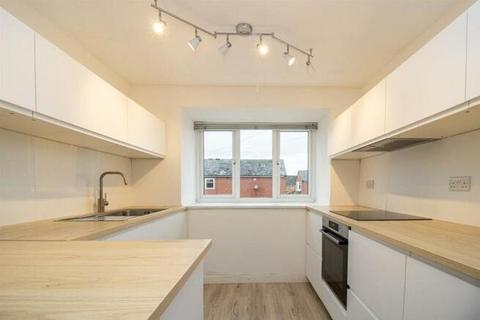 3 bedroom terraced house to rent, Exchange Road, West Bridgford, Nottingham, Nottinghamshire, NG2