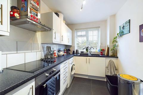 Apartment to rent, Stanmore Road, Richmond