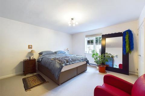 2 bedroom apartment to rent, Stanmore Road, Richmond