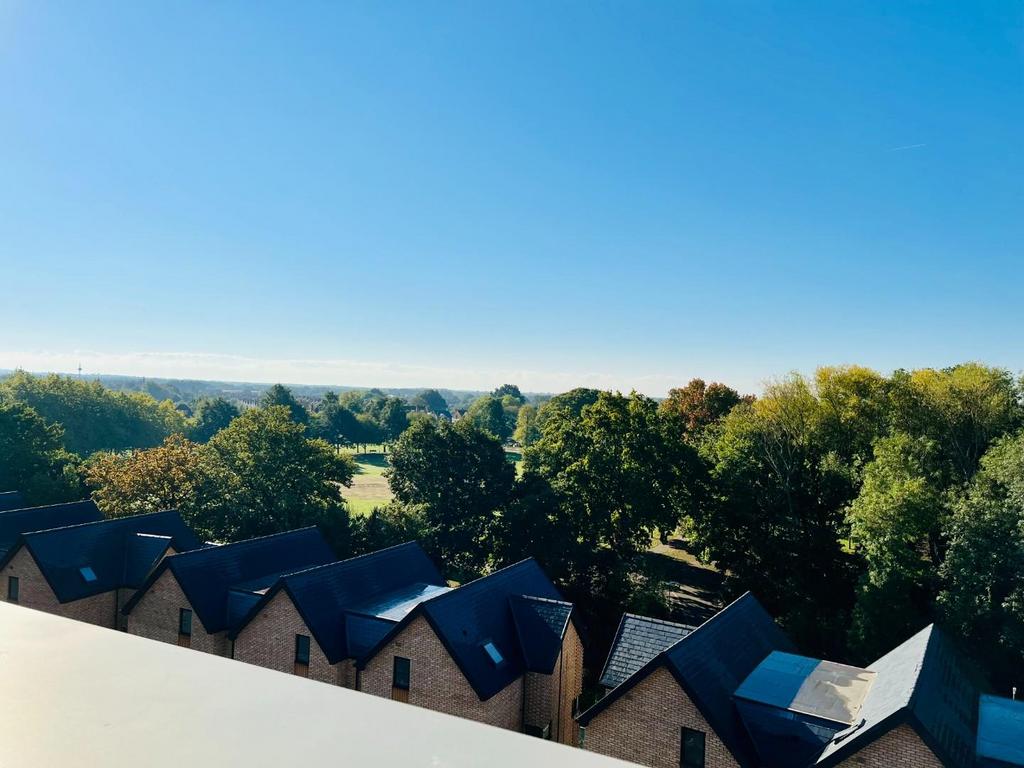 Communal roof terrace