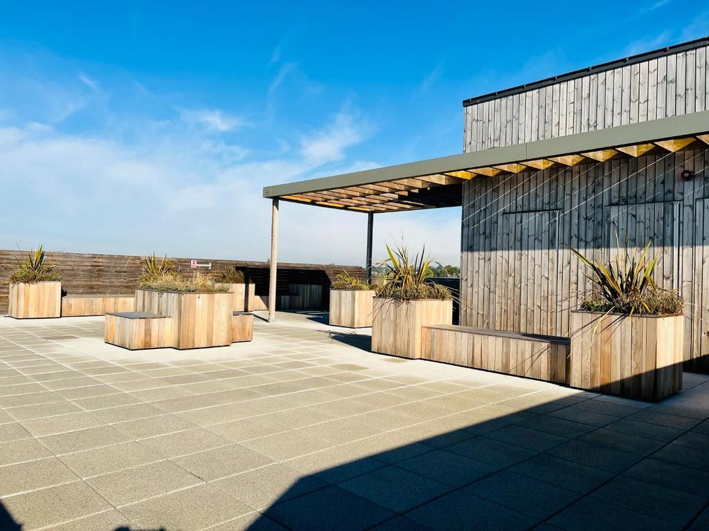 Communal roof terrace