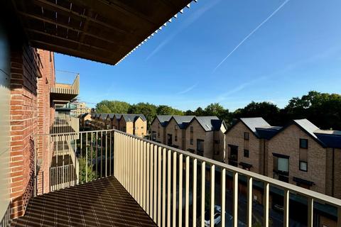 2 bedroom apartment for sale, Betsom Place, Riverside Park, Ashford