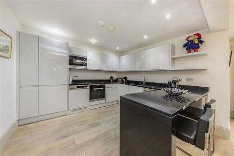 2 bedroom flat to rent, Devonshire Place, London W1G