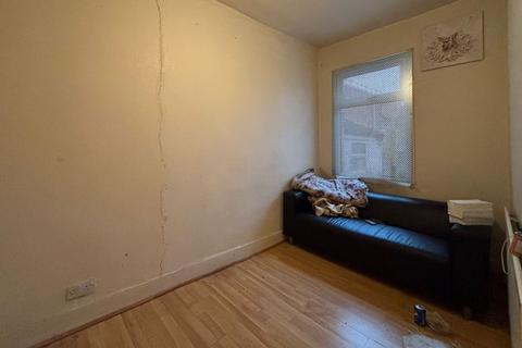 1 bedroom flat for sale, First Floor Flat, 13A Balaam Street, Newham, London, E13 8EB