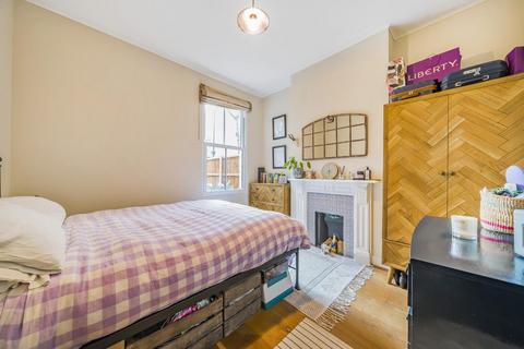 2 bedroom maisonette for sale, Cambray Road, Balham