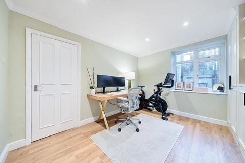 3 bedroom flat for sale, Fernlea Road, Balham