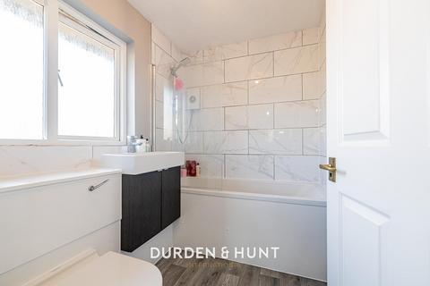 6 Maple Gate, Loughton, IG10 1PS