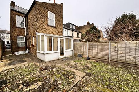 3 bedroom detached house for sale, Chestnut Road, Raynes Park SW20