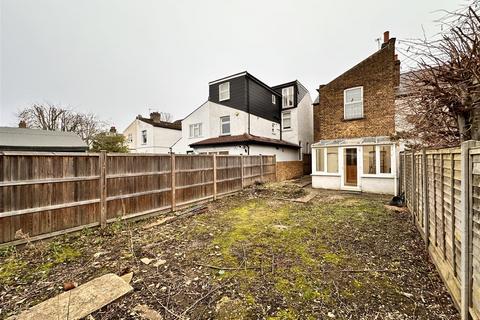 3 bedroom detached house for sale, Chestnut Road, Raynes Park SW20