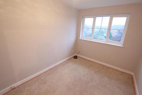 2 bedroom terraced house to rent, Princess Marys Road, Addlestone KT15