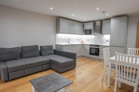 2 bedroom flat to rent, Flat 10 Signal House , 137 Great Suffolk Street, London