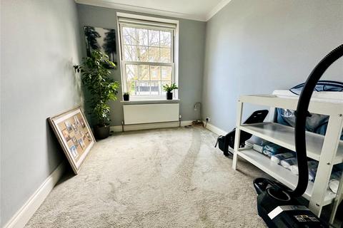 8 Dunfield Road, London, SE6 3RF