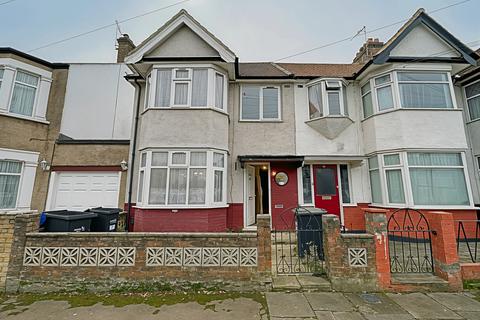 3 bedroom terraced house to rent, Cuckoo Hall Lane, London, N9