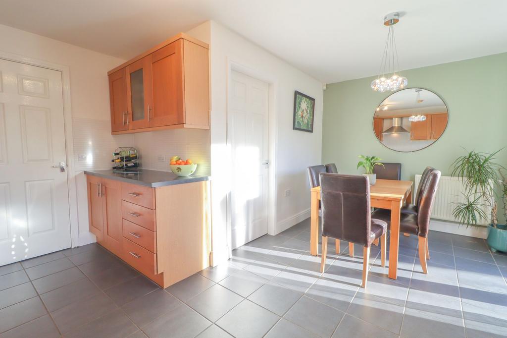 Kitchen/Dining Room