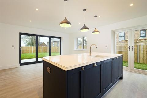 4 bedroom detached house for sale, Mulberry Mews, Sandwich Road, Whitfield