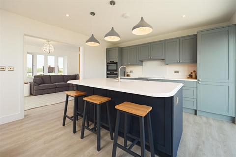 5 bedroom detached house for sale, Mulberry Mews, Sandwich Road, Whitfield