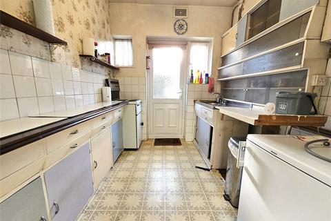 3 bedroom end of terrace house for sale, Selworthy Road, London, SE6