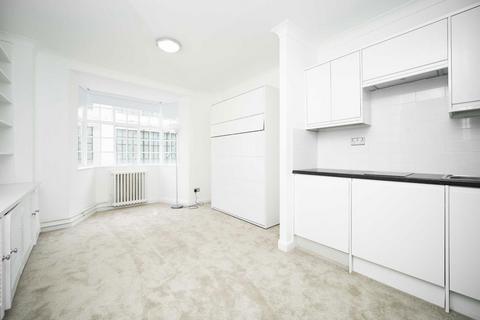 Studio to rent, Woburn Place, London WC1H