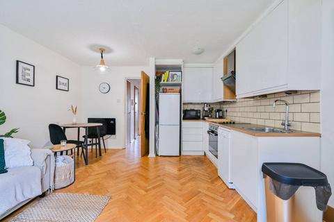 1 bedroom flat to rent, Heddington Grove, Hillmarton Conservation Area, London, N7