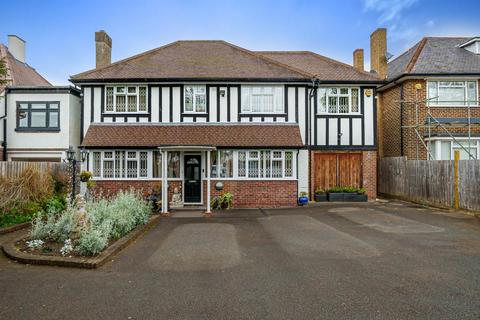 6 bedroom detached house for sale, North Park, Eltham