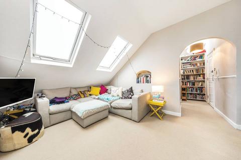 2 bedroom flat to rent, Fulham Park Gardens, Fulham, London, SW6