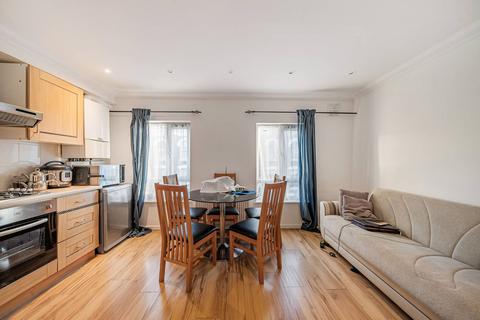 2 bedroom flat for sale, Green Lanes, Newington Green, London, N16