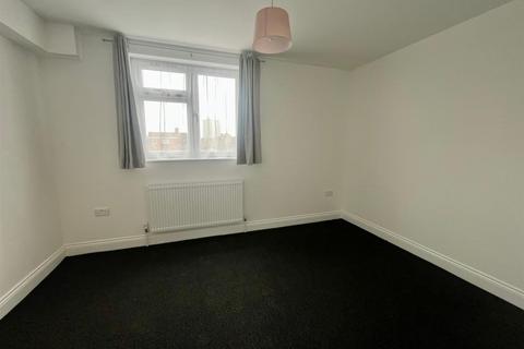 2 bedroom flat to rent, Flamsted Avenue, Wembley