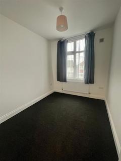 2 bedroom flat to rent, Flamsted Avenue, Wembley