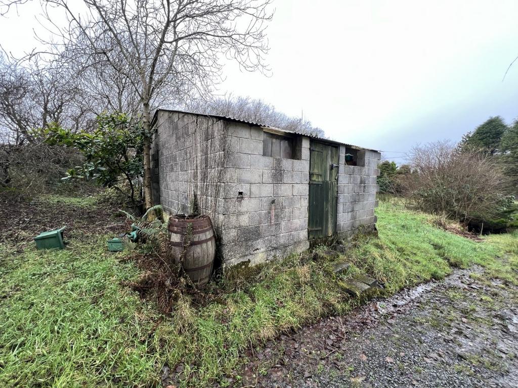 Detached outbuilding