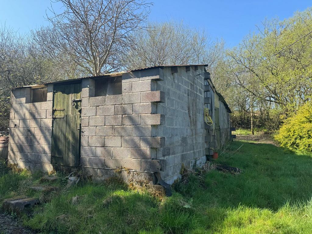 Detached outbuilding