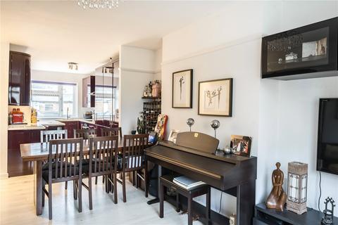 3 bedroom apartment for sale, London SW13