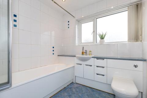 22 Brenchley Close, Bromley, BR2 9DR