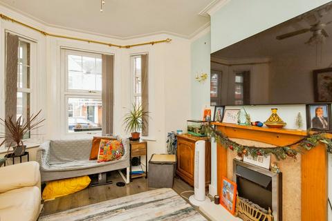 3 bedroom terraced house for sale, Datchet Road, London SE6