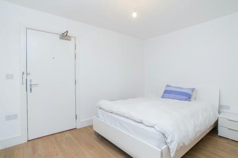 Studio to rent, St Andrews, Hannaford Walk, Bow, London, E3