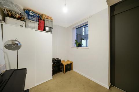 2 bedroom apartment to rent, Pioneer Court, London, E16