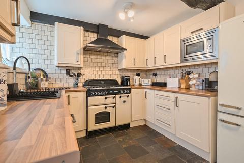 Barn Garth Cottage Barn Garth, Cartmel, Grange-over-sands, LA11 6PP