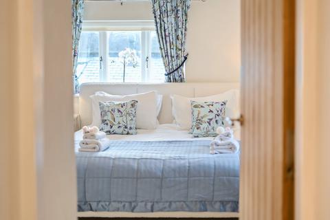 Barn Garth Cottage Barn Garth, Cartmel, Grange-over-sands, LA11 6PP