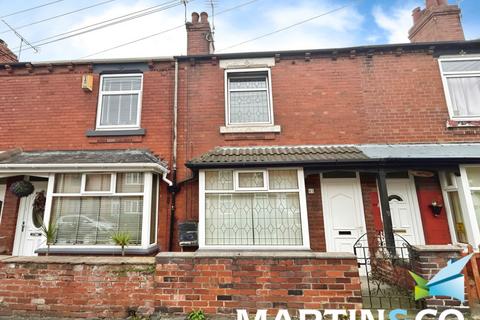 2 bedroom terraced house to rent, Briggs Avenue, West Yorkshire WF10