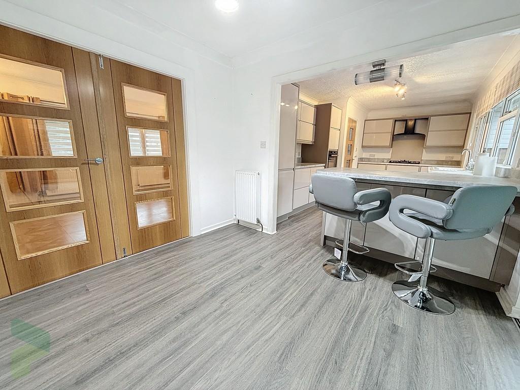 Dining area in Kitchen