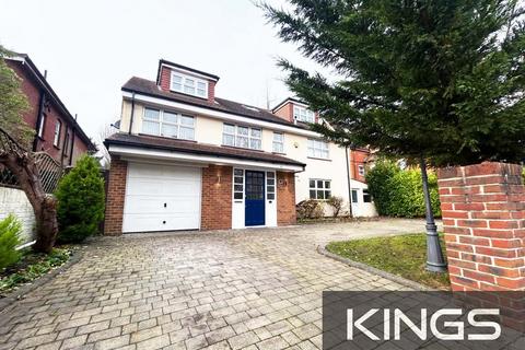 6 bedroom detached house to rent, Westbourne Crescent, Southampton